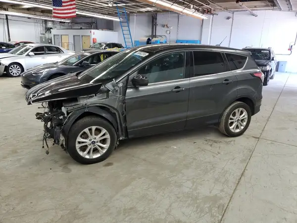 1FMCU0GD5HUD94962 2017 FORD ESCAPE - Image 1