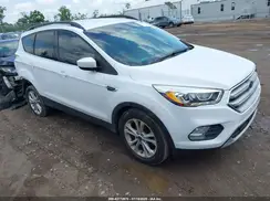 1FMCU0GD5HUE53640 2017 FORD ESCAPE