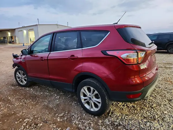 1FMCU0GD5HUF01931 2017 FORD ESCAPE - Image 2
