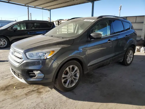 1FMCU0GD5HUF05252 2017 FORD ESCAPE - Image 1