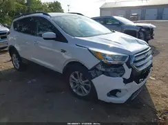 1FMCU0GD5JUA03377 2018 FORD ESCAPE