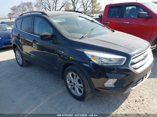 1FMCU0GD5JUA15304 2018 FORD ESCAPE - Image 1