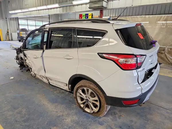 1FMCU0GD5JUA21104 2018 FORD ESCAPE - Image 2