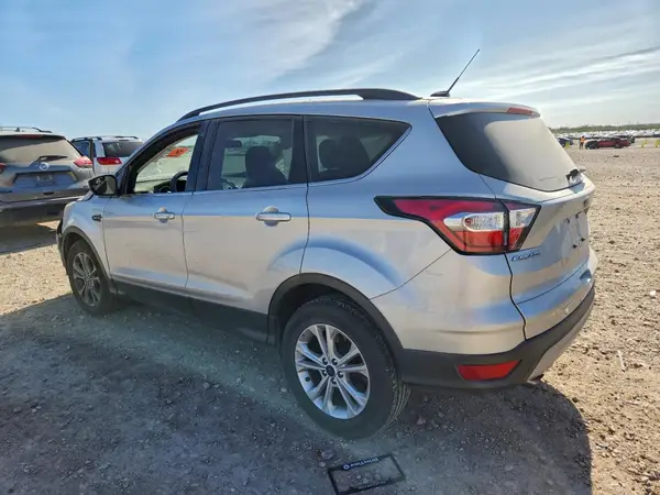 1FMCU0GD5JUA35469 2018 FORD ESCAPE - Image 2