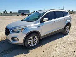 1FMCU0GD5JUA41529 2018 FORD ESCAPE