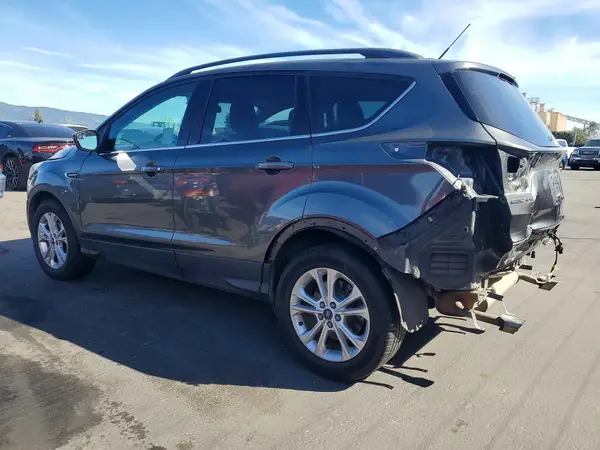 1FMCU0GD5JUA43720 2018 FORD ESCAPE - Image 2