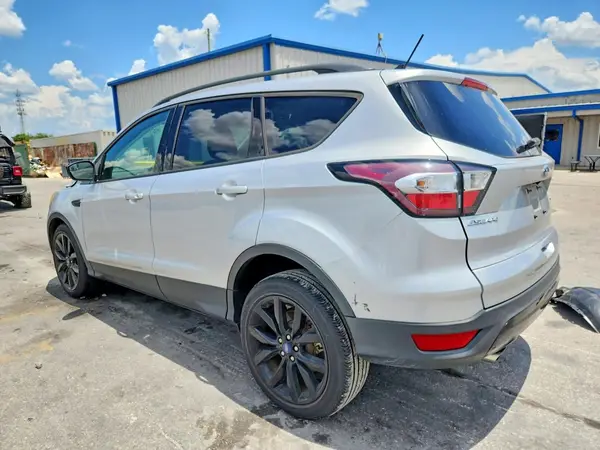 1FMCU0GD5JUA48836 2018 FORD ESCAPE - Image 2
