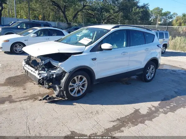 1FMCU0GD5JUA65703 2018 FORD ESCAPE - Image 2