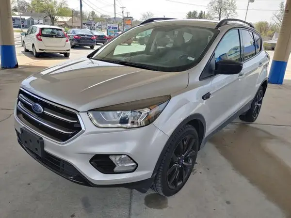 1FMCU0GD5JUA84784 2018 FORD ESCAPE - Image 1