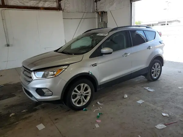 1FMCU0GD5JUB04192 2018 FORD ESCAPE - Image 1