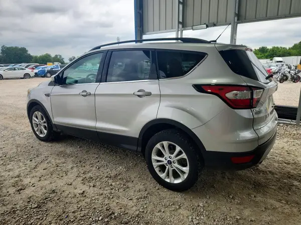1FMCU0GD5JUB09831 2018 FORD ESCAPE - Image 2