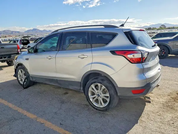 1FMCU0GD5JUB14267 2018 FORD ESCAPE - Image 2