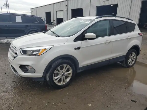 1FMCU0GD5JUB35801 2018 FORD ESCAPE - Image 1