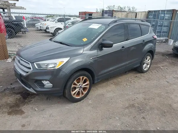1FMCU0GD5JUB38939 2018 FORD ESCAPE - Image 2