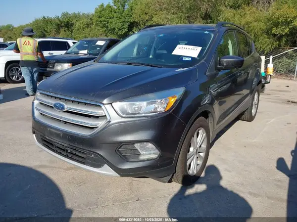 1FMCU0GD5JUB51383 2018 FORD ESCAPE - Image 2