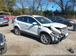 1FMCU0GD5JUB59905 2018 FORD ESCAPE