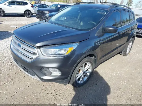 1FMCU0GD5JUB97683 2018 FORD ESCAPE - Image 2