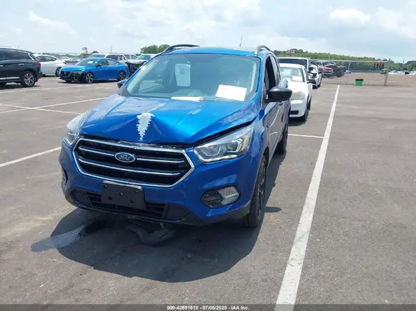 1FMCU0GD5JUC16894 2018 FORD ESCAPE - Image 2