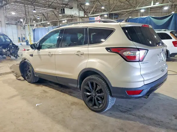 1FMCU0GD5JUC31797 2018 FORD ESCAPE - Image 2