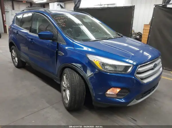 1FMCU0GD5JUC46820 2018 FORD ESCAPE - Image 1