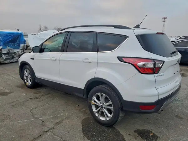 1FMCU0GD5JUC57977 2018 FORD ESCAPE - Image 2