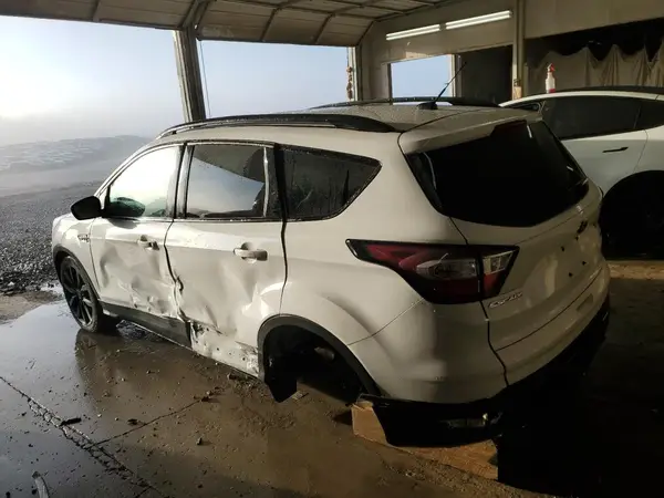 1FMCU0GD5JUD25761 2018 FORD ESCAPE - Image 2