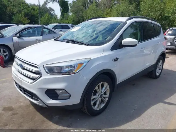1FMCU0GD5JUD54788 2018 FORD ESCAPE - Image 2
