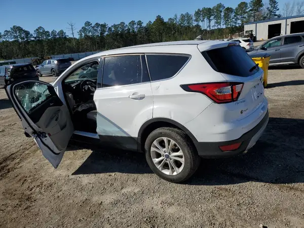 1FMCU0GD5KUA10864 2019 FORD ESCAPE - Image 2