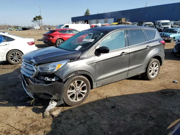 1FMCU0GD5KUA15708 2019 FORD ESCAPE - Image 1