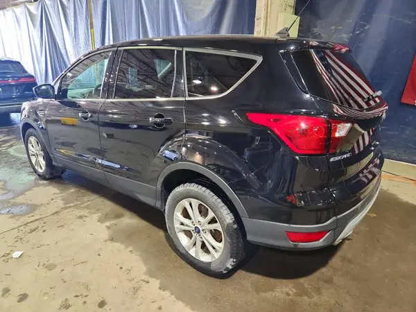 1FMCU0GD5KUA16082 2019 FORD ESCAPE - Image 2