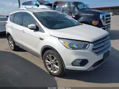 1FMCU0GD5KUA18446 2019 FORD ESCAPE