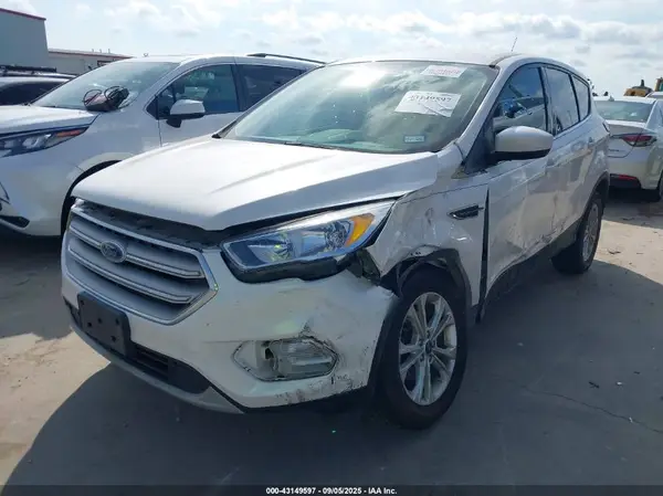 1FMCU0GD5KUA18446 2019 FORD ESCAPE - Image 2