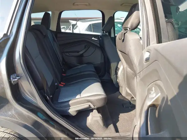 1FMCU0GD5KUA34419 2019 FORD ESCAPE - Image 8