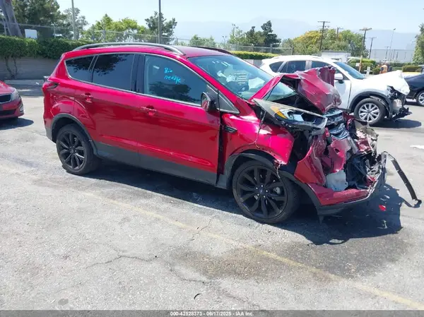 1FMCU0GD5KUA36073 2019 FORD ESCAPE - Image 1