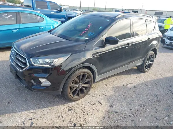 1FMCU0GD5KUA53598 2019 FORD ESCAPE - Image 2