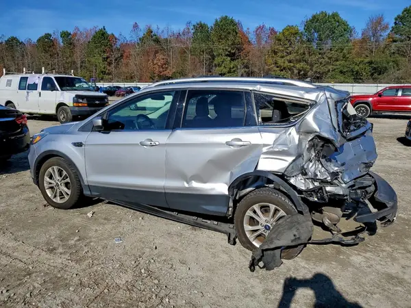 1FMCU0GD5KUA91302 2019 FORD ESCAPE - Image 2