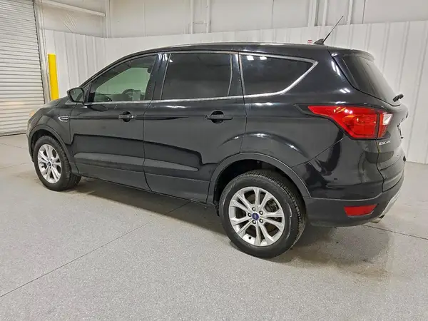 1FMCU0GD5KUB05912 2019 FORD ESCAPE - Image 2