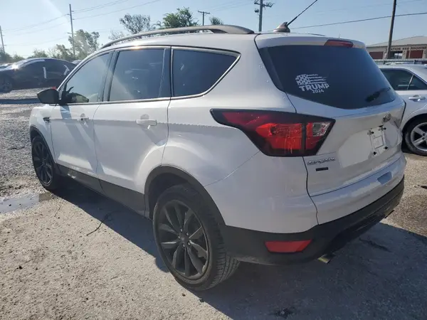 1FMCU0GD5KUB08759 2019 FORD ESCAPE - Image 2