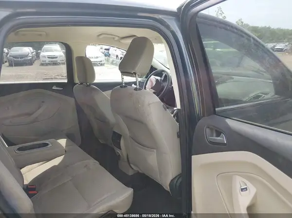 1FMCU0GD5KUB13122 2019 FORD ESCAPE - Image 8