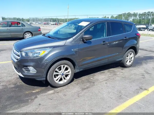 1FMCU0GD5KUB19907 2019 FORD ESCAPE - Image 2