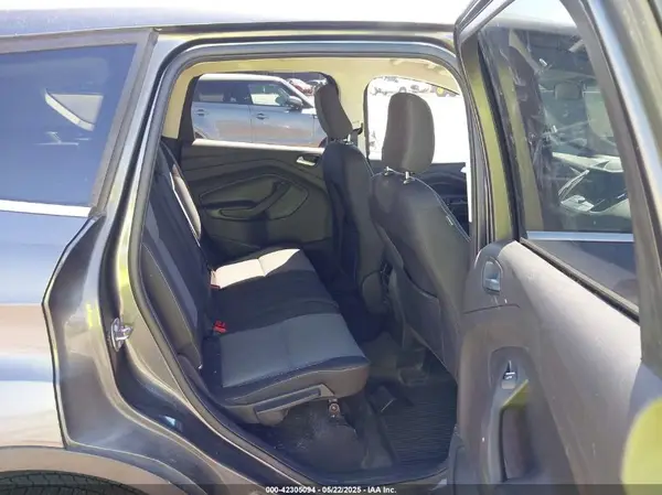 1FMCU0GD5KUB19907 2019 FORD ESCAPE - Image 8