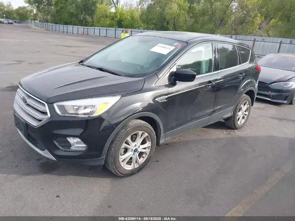1FMCU0GD5KUB29806 2019 FORD ESCAPE - Image 2