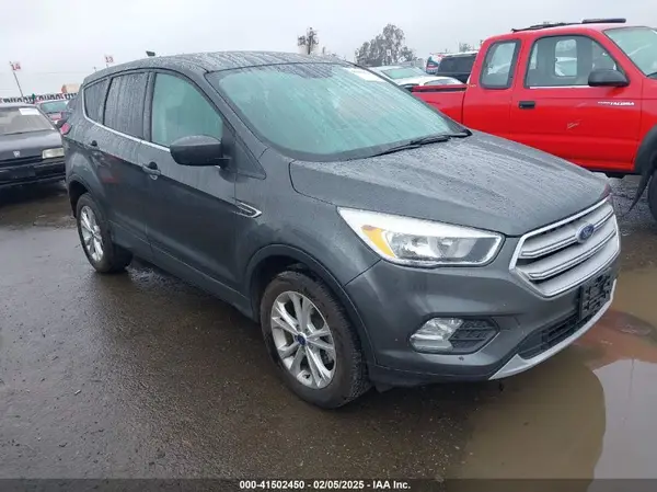 1FMCU0GD5KUB30602 2019 FORD ESCAPE - Image 1