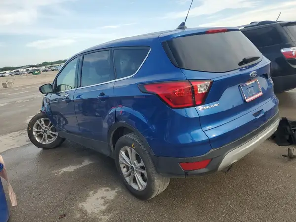 1FMCU0GD5KUB59159 2019 FORD ESCAPE - Image 2