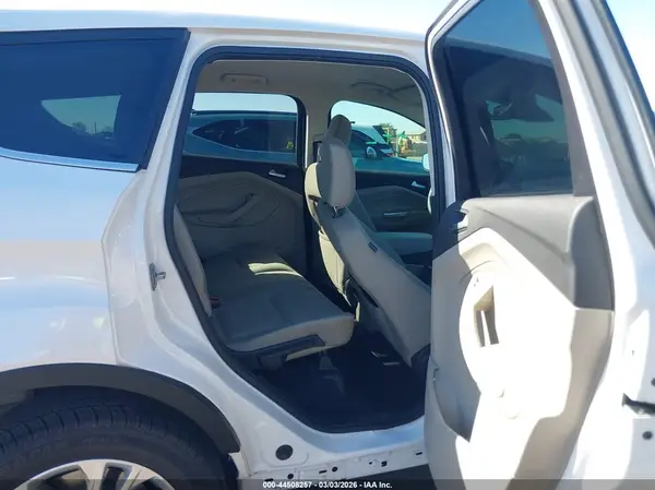 1FMCU0GD5KUB62563 2019 FORD ESCAPE - Image 8