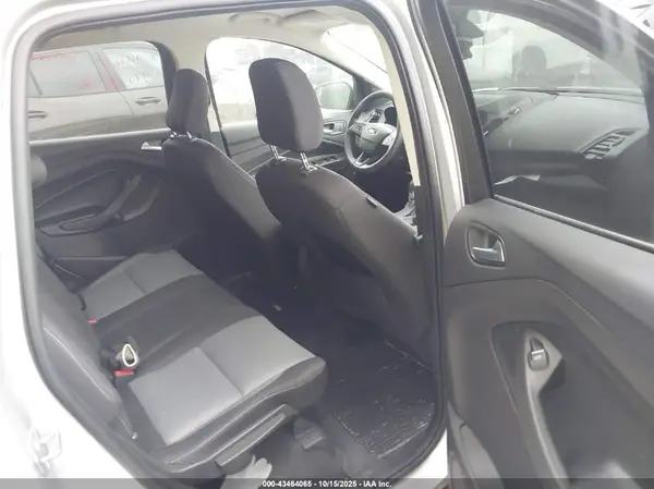 1FMCU0GD5KUB81243 2019 FORD ESCAPE - Image 8