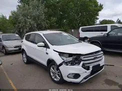 1FMCU0GD5KUB81906 2019 FORD ESCAPE