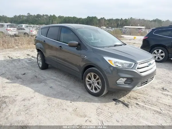 1FMCU0GD5KUB93800 2019 FORD ESCAPE - Image 1