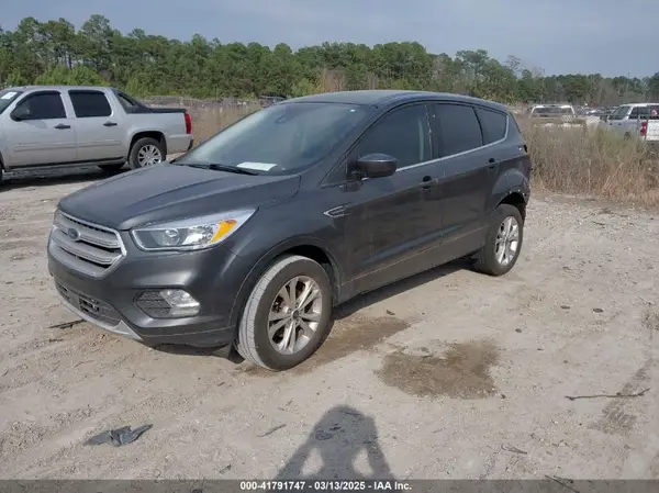 1FMCU0GD5KUB93800 2019 FORD ESCAPE - Image 2