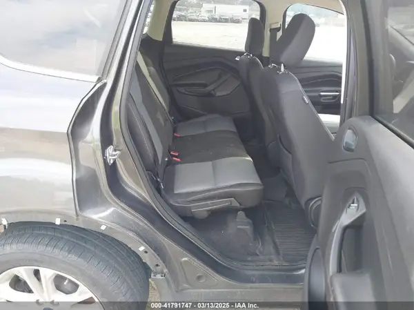1FMCU0GD5KUB93800 2019 FORD ESCAPE - Image 8